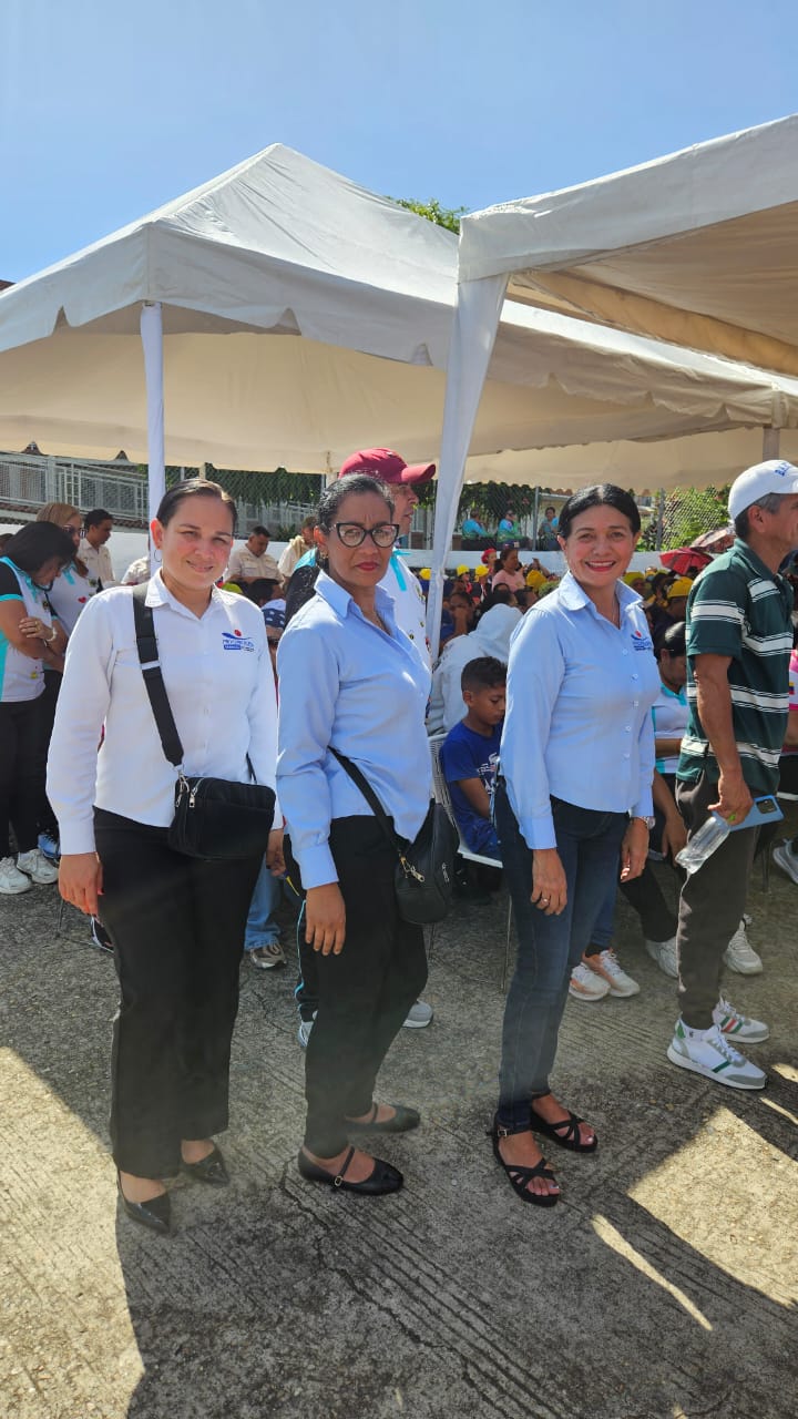Entrega de Insumos a Escuelas (4)